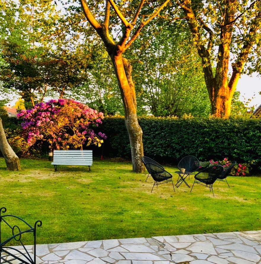 Bed and Breakfast La Parenthese Saubrigues Exterior foto