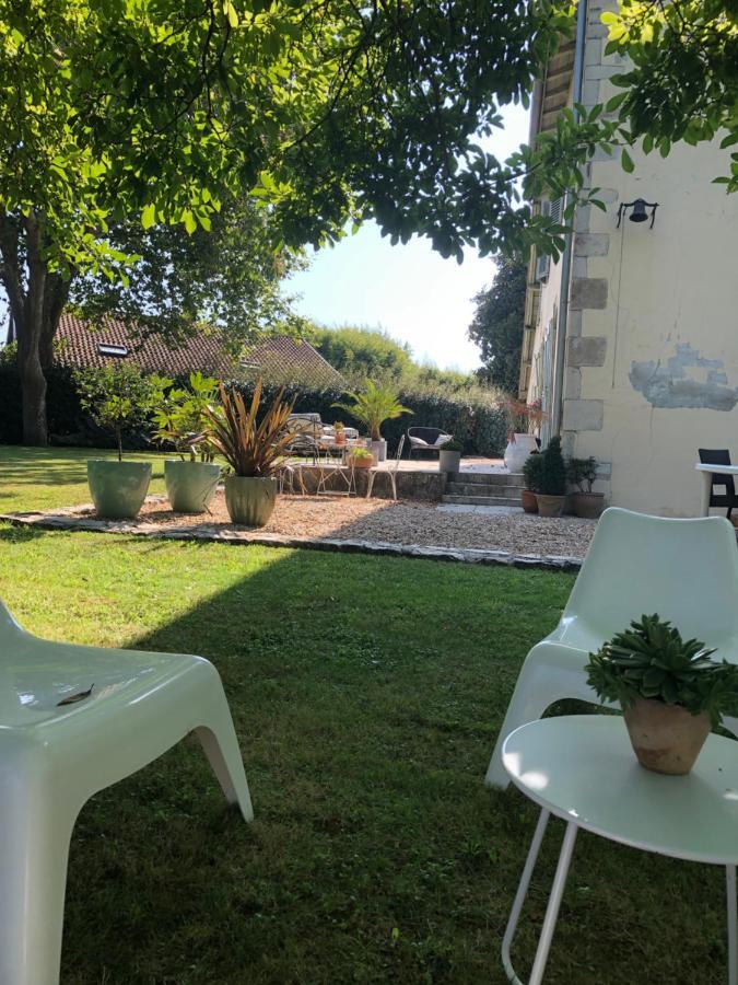 Bed and Breakfast La Parenthese Saubrigues Exterior foto