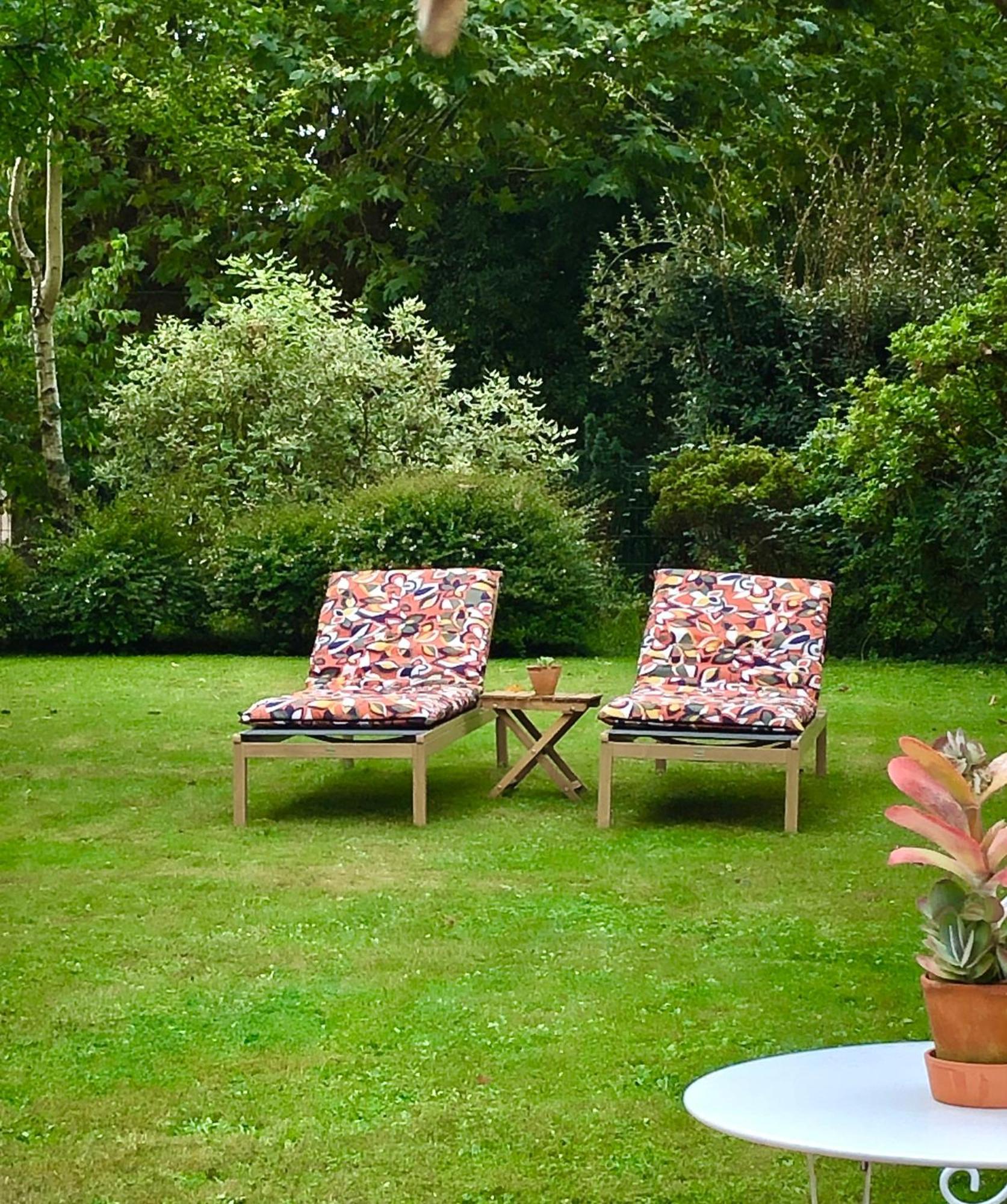 Bed and Breakfast La Parenthese Saubrigues Exterior foto
